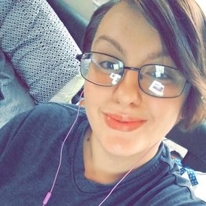 Meet your Posher, Alix